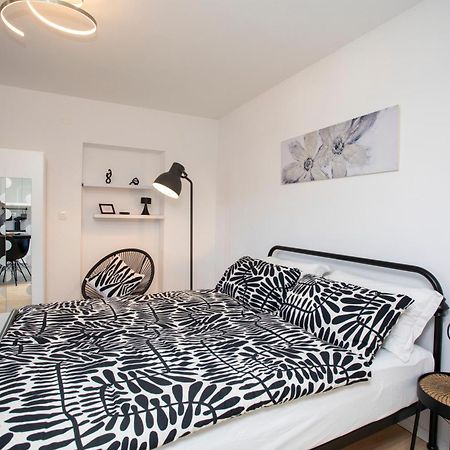 Studio Apartment Mia Rabac Zewnętrze zdjęcie