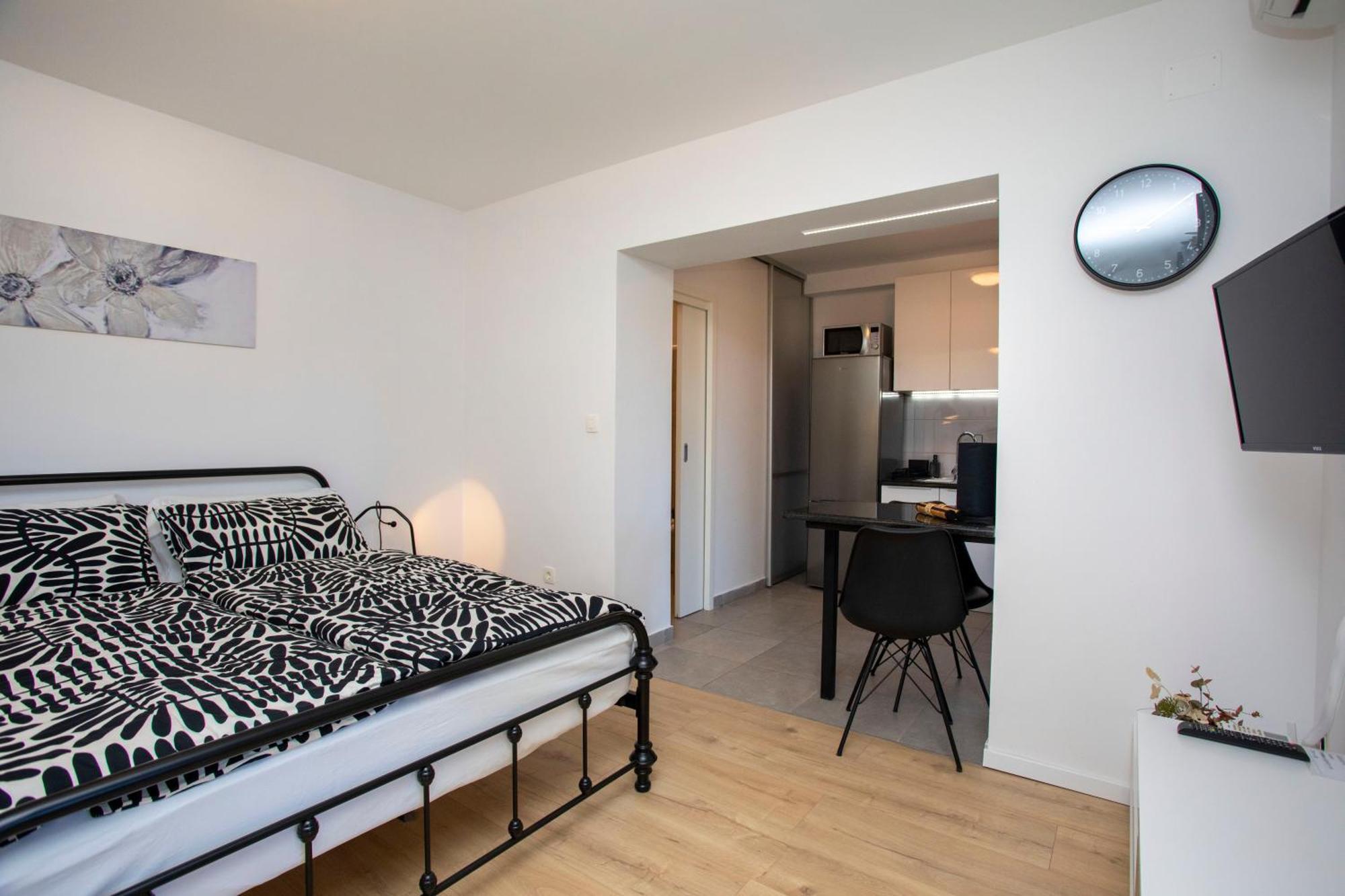 Studio Apartment Mia Rabac Zewnętrze zdjęcie